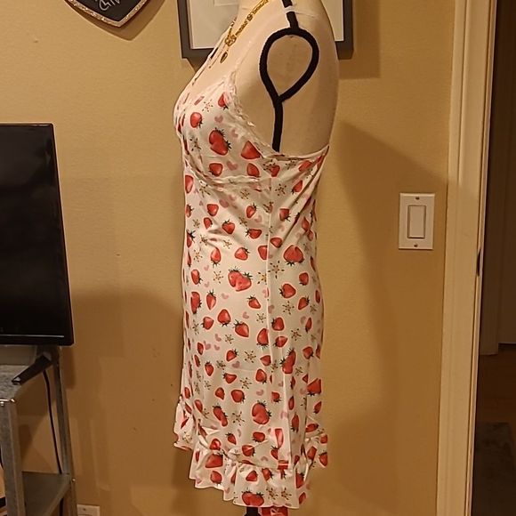 ❤️$♥️Strawberry Slip Dress Teddy Valentines Lace Trim sz  M or L - Picture 9 of 11